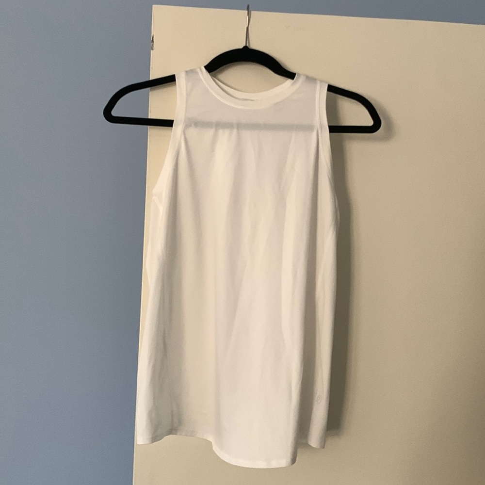 Lululemon top